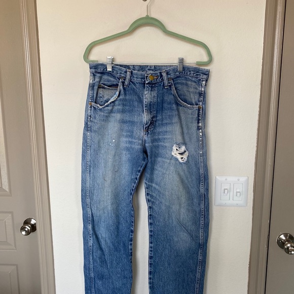 33x32 worn in cowboy Wranglers. Wear and tear. - Picture 10 of 10